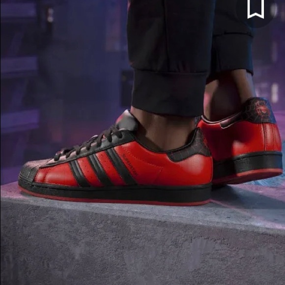 PlayStation X MARVEL SPIDER-MAN SUPERSTARS SIZE 8.5. New. Box not included. - Picture 6 of 11